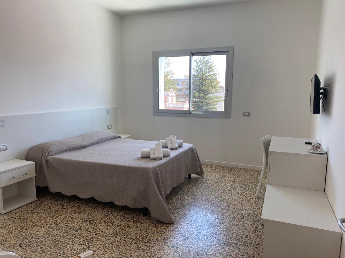 Molo Brin Rooms & Suites 올비아 외부 사진