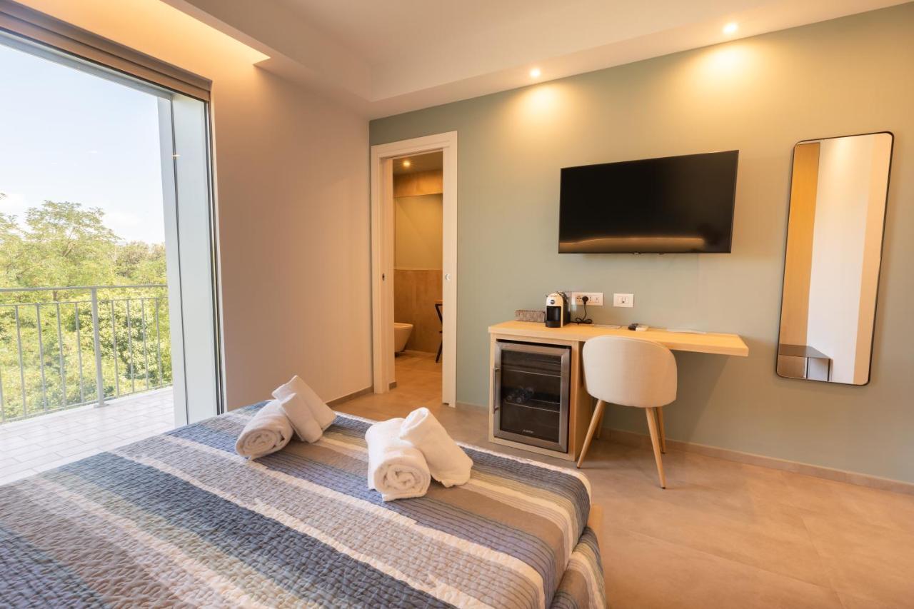 Molo Brin Rooms & Suites 올비아 외부 사진