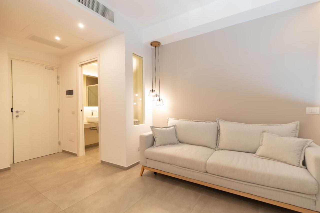 Molo Brin Rooms & Suites 올비아 외부 사진